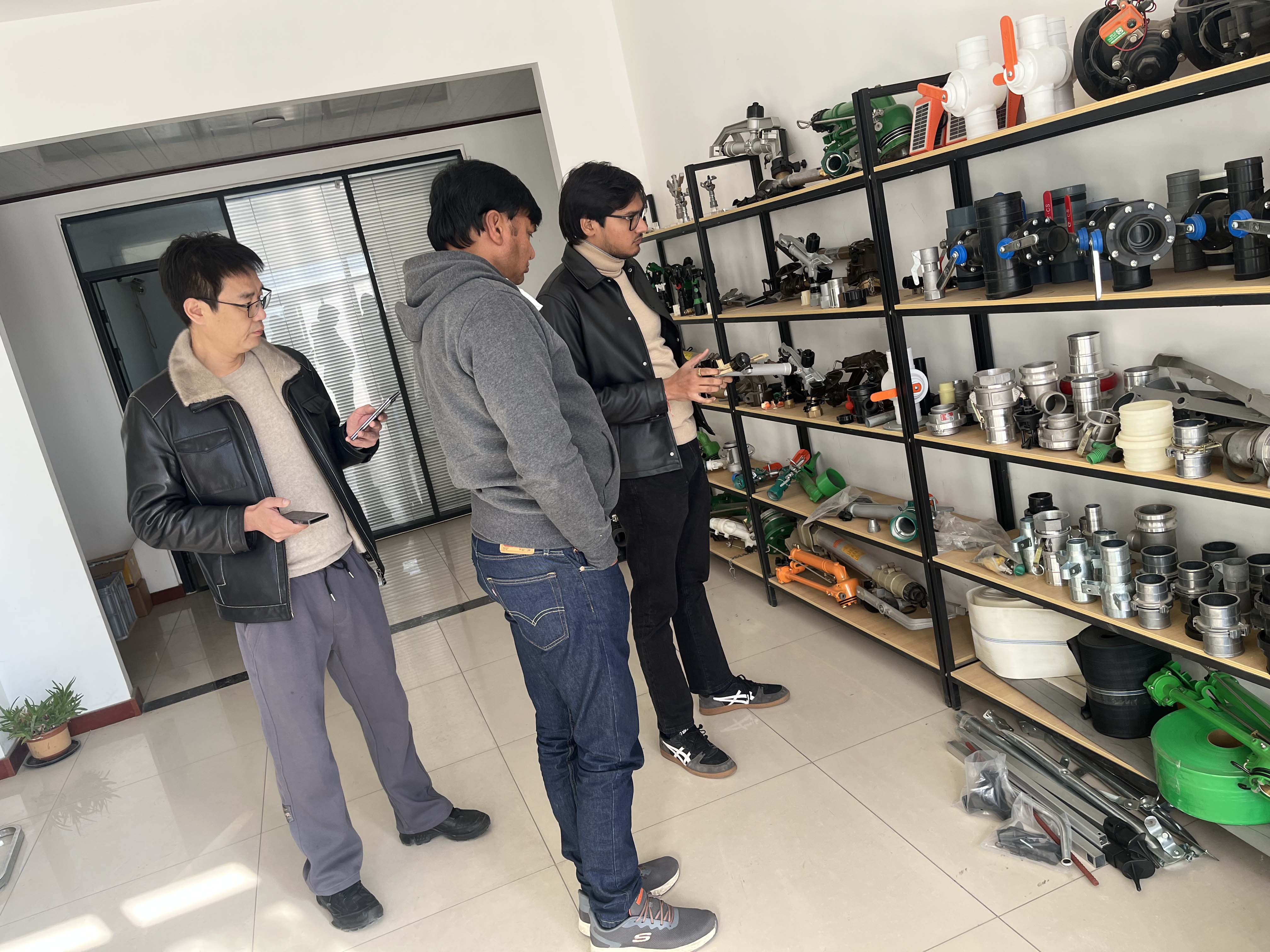 房山NS40 涡轮喷枪获客户青睐 洽谈批量合作